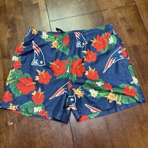 NFL Team Apparel New England Patriots Hawaiian Swim Trunks‎ L Red Hibiscus Surf